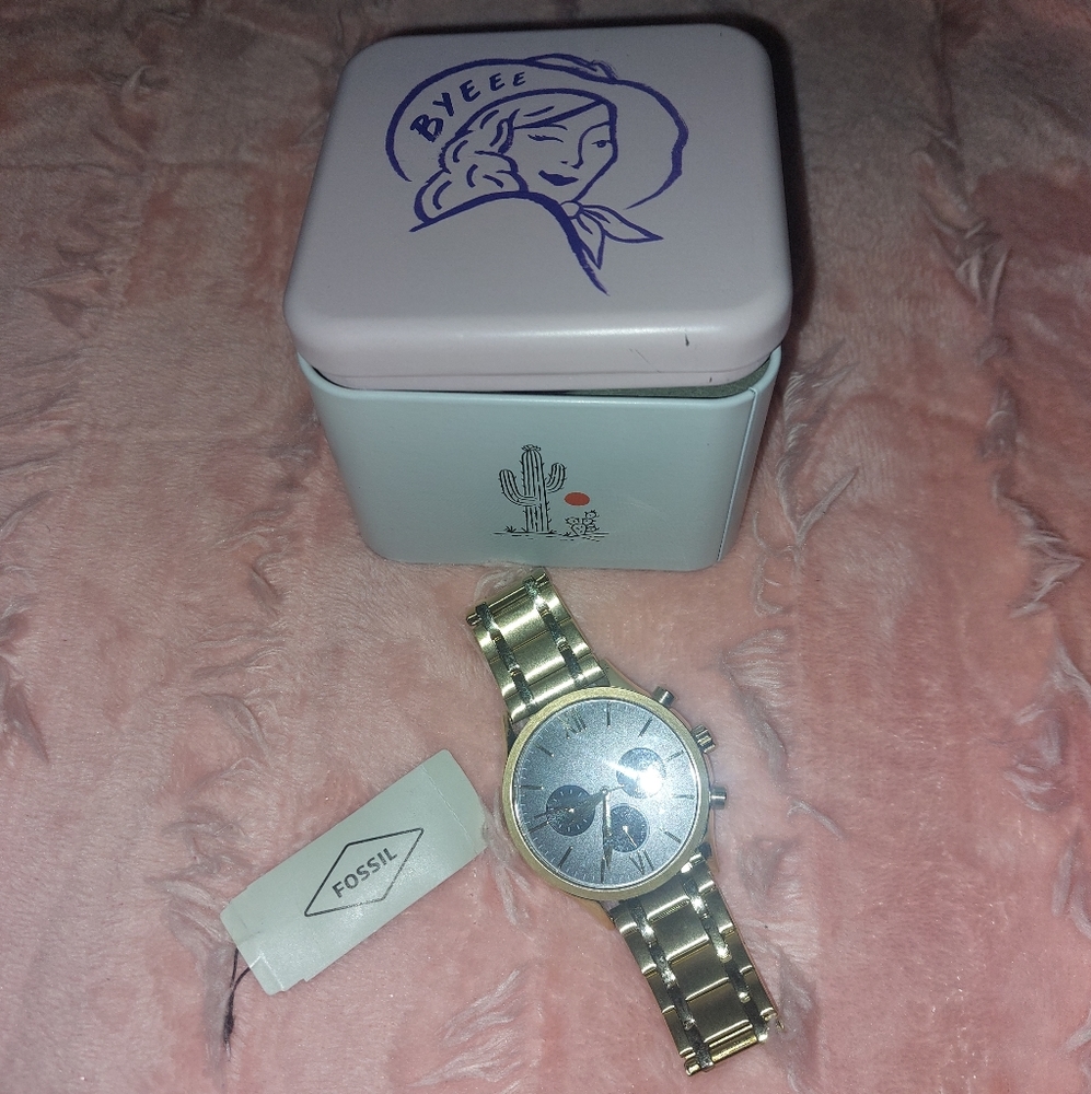 Fossil Watch Color: Gold